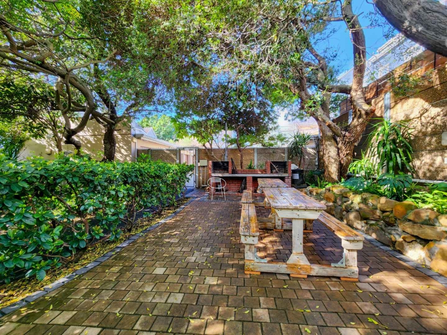 2 Bedroom Property for Sale in Oranjezicht Western Cape